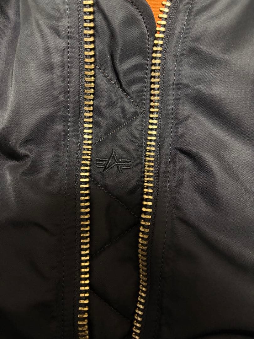 ALPHA INDUSTRIES MA-1 フライトジャケット