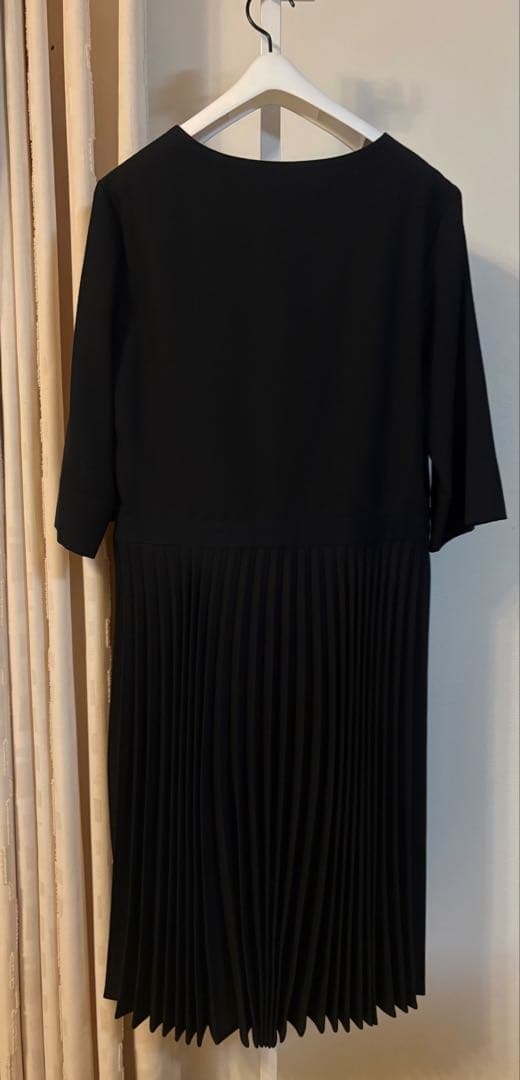 マーガレットハウエル　ブラックワンピース　size 2