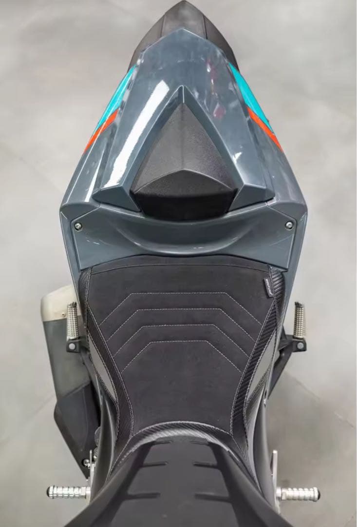 ヤマハ MT-25 03 YZF-R25 R3 カスタム用　フロントシート　灰色