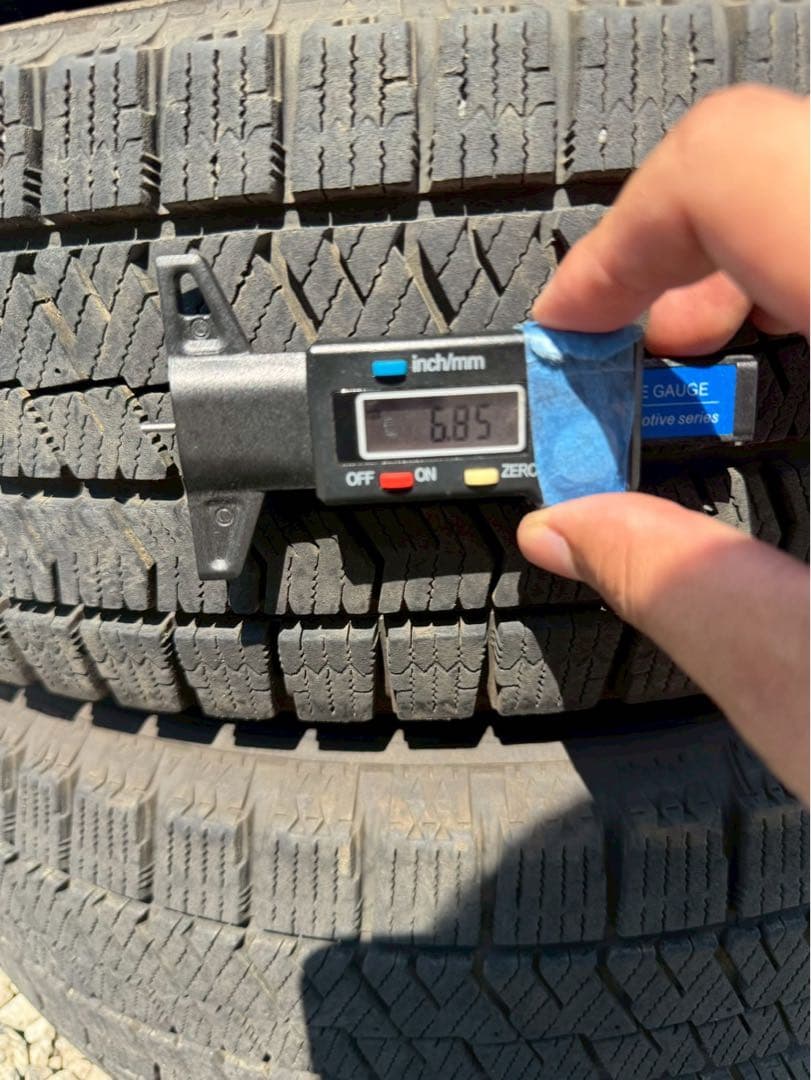 ブリヂストン　ブリザック vrx2 175/65r15 20年製　バリ山