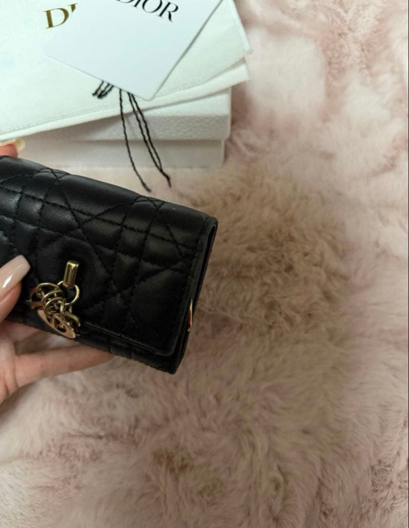 Dior 三つ折り財布 ブラック キルティング