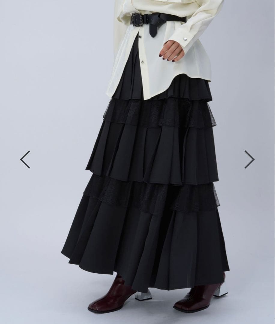 2／28日まで値下げSALE【美品】フレアスカート