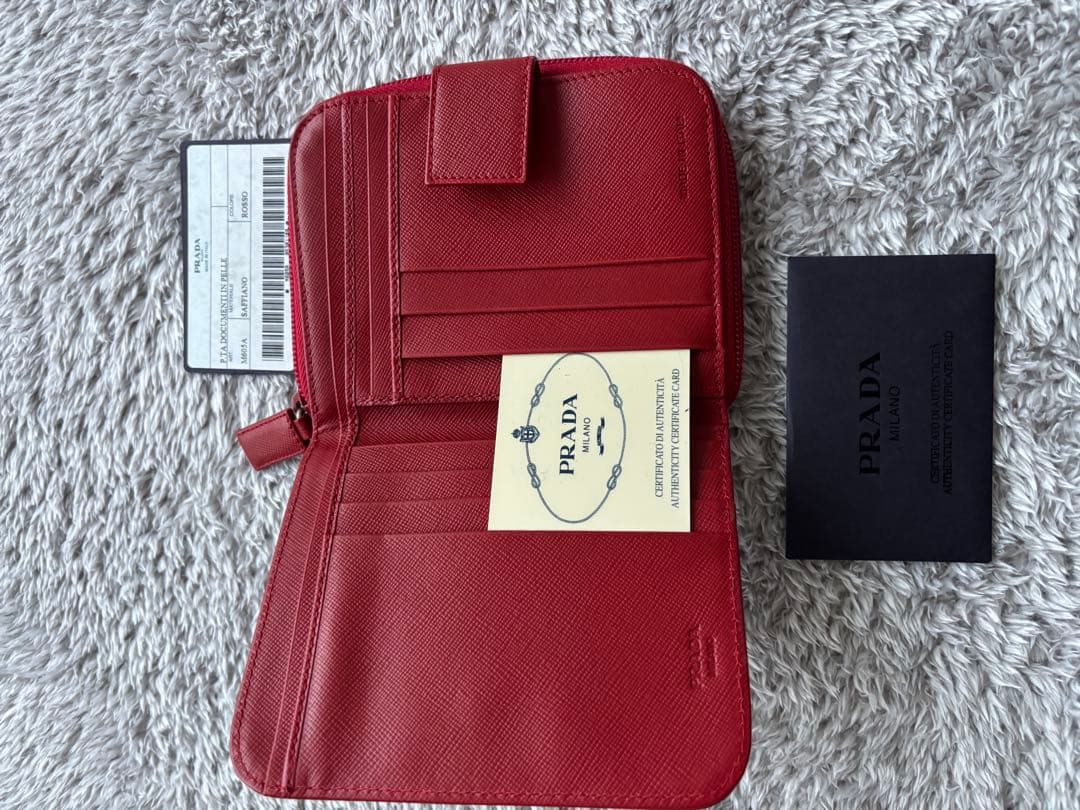 PRADA 二つ折り財布 レッド サフィアーノレザー