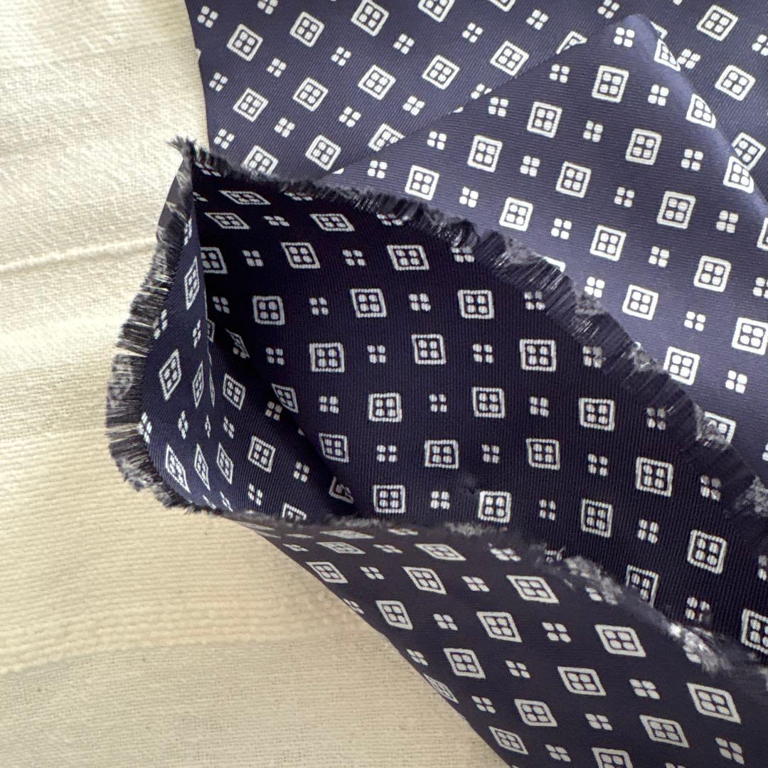 未使用　イタリア製　Brooks Brothers シルク　スカーフ