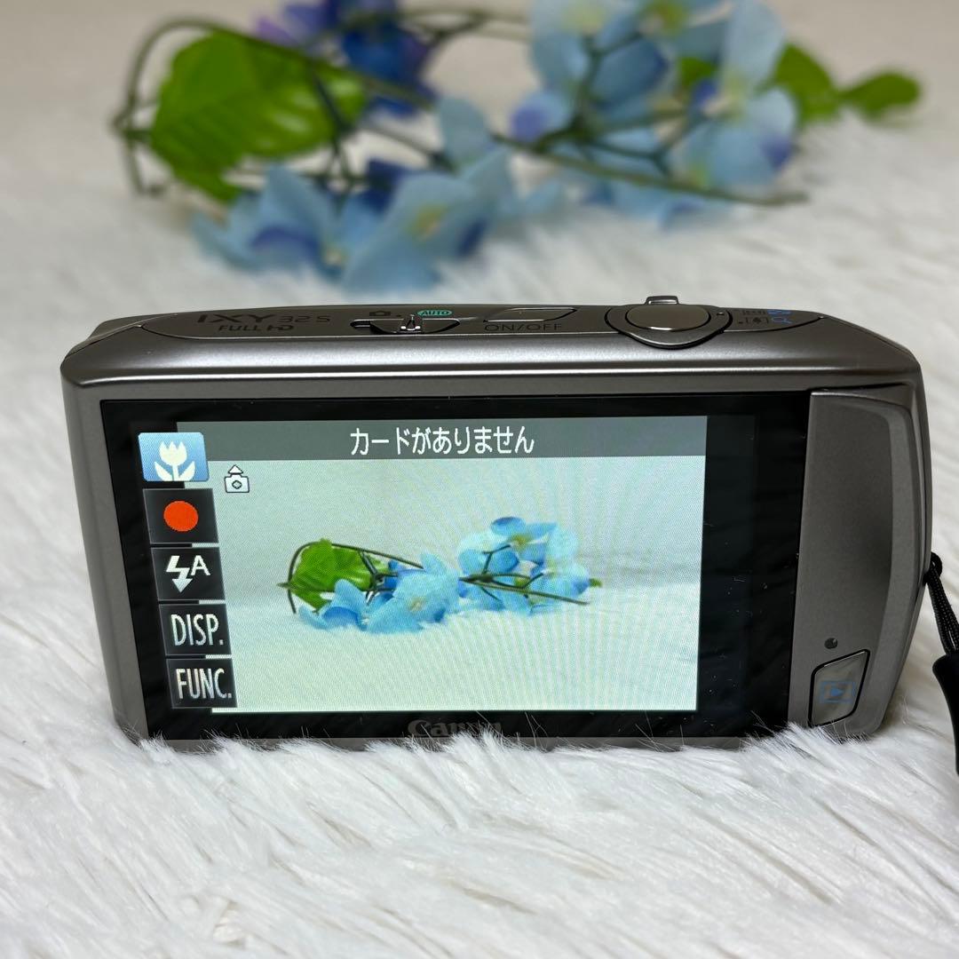 美品　Canon カメラ　IXY 32S PC1682 シルバー コンデジ　可動