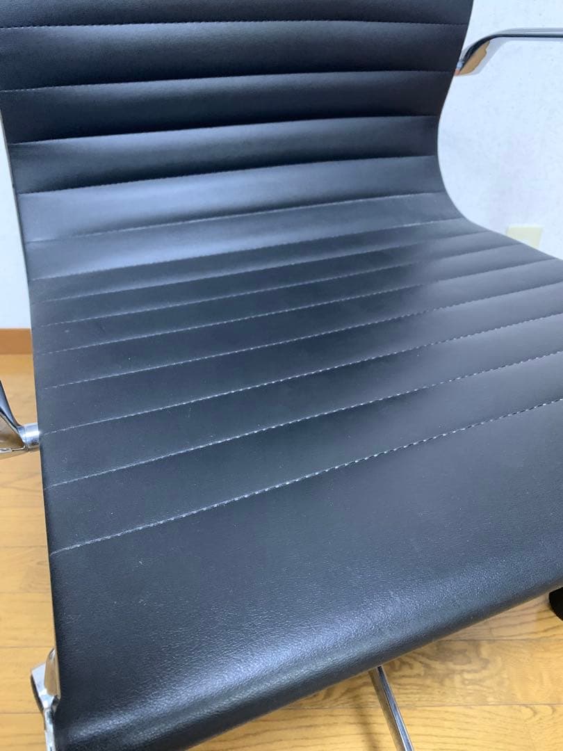 【美品】アルミナムチェア　リプロダクト　一脚