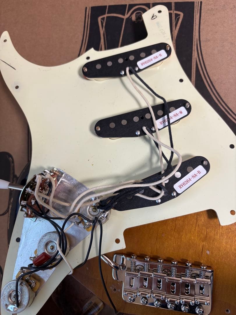 Fender road worn ストラト 初期 パーツカスタム