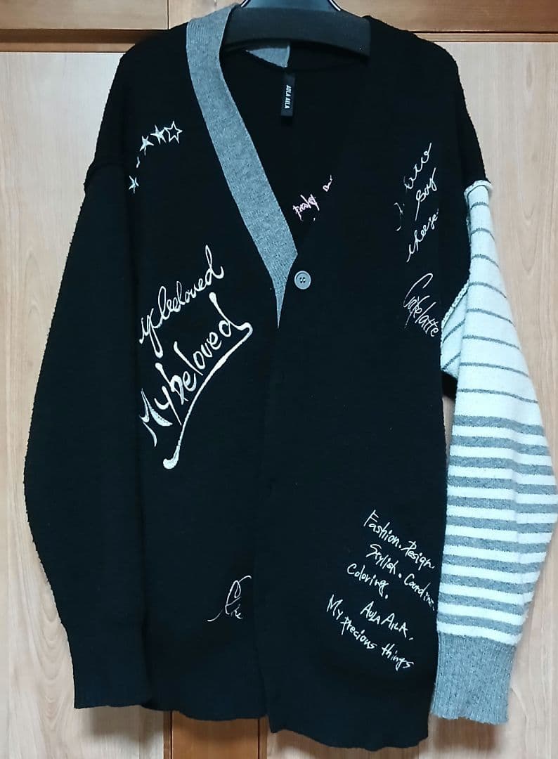 アウラアイラ♣️MESSAGE LOGO CARDIGAN