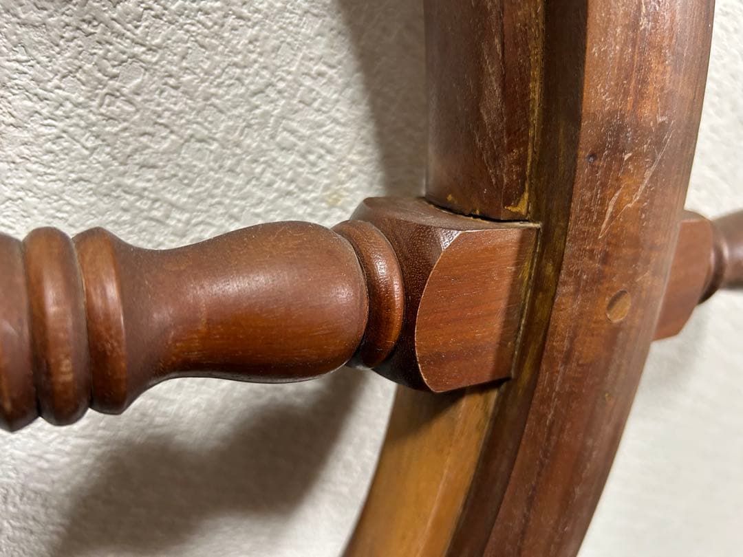 近*ん様 木製船の舵装飾品
