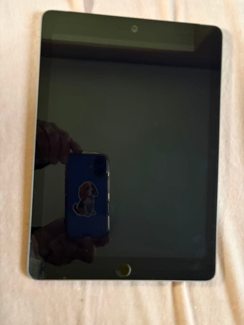 Apple iPad 9.7インチ スペースグレー３２GB