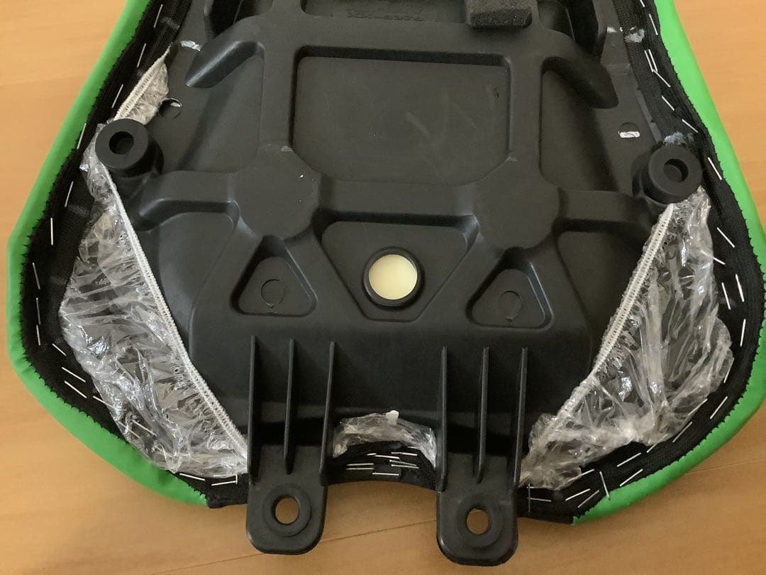 Kawasaki ニンジャ1000SX　リアシート社外品　（おまけ付））