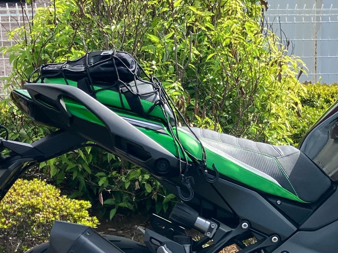Kawasaki ニンジャ1000SX　リアシート社外品　（おまけ付））
