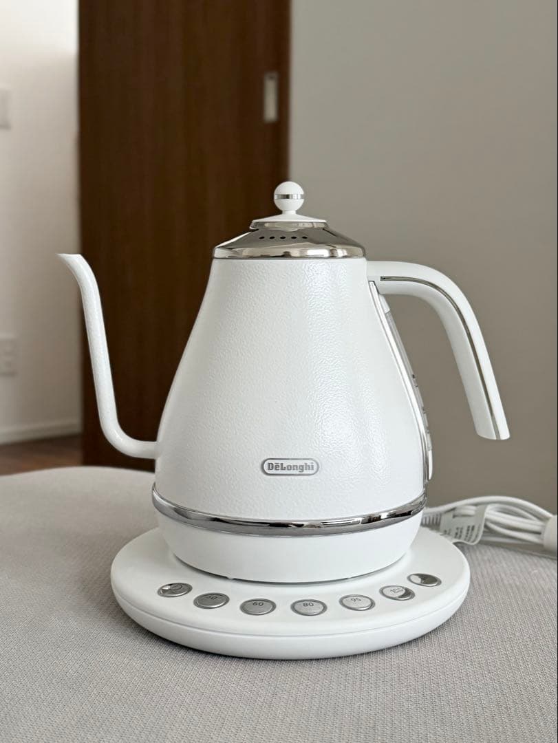 【Delonghi】温度設定機能付き電気カフェケトル