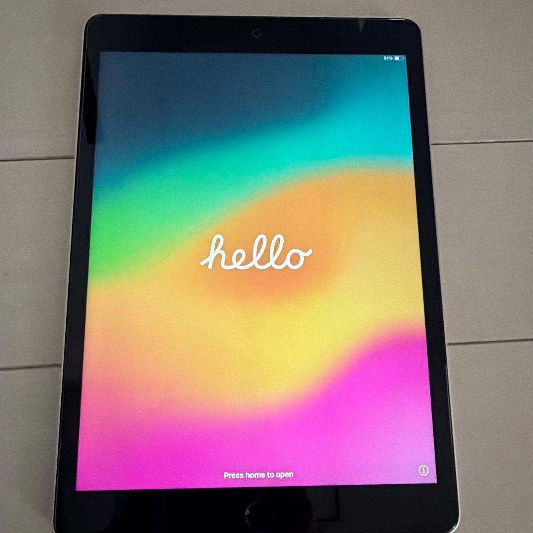 iPad 第9世代 64GB Wi-Fi モデル 保護フィルム付