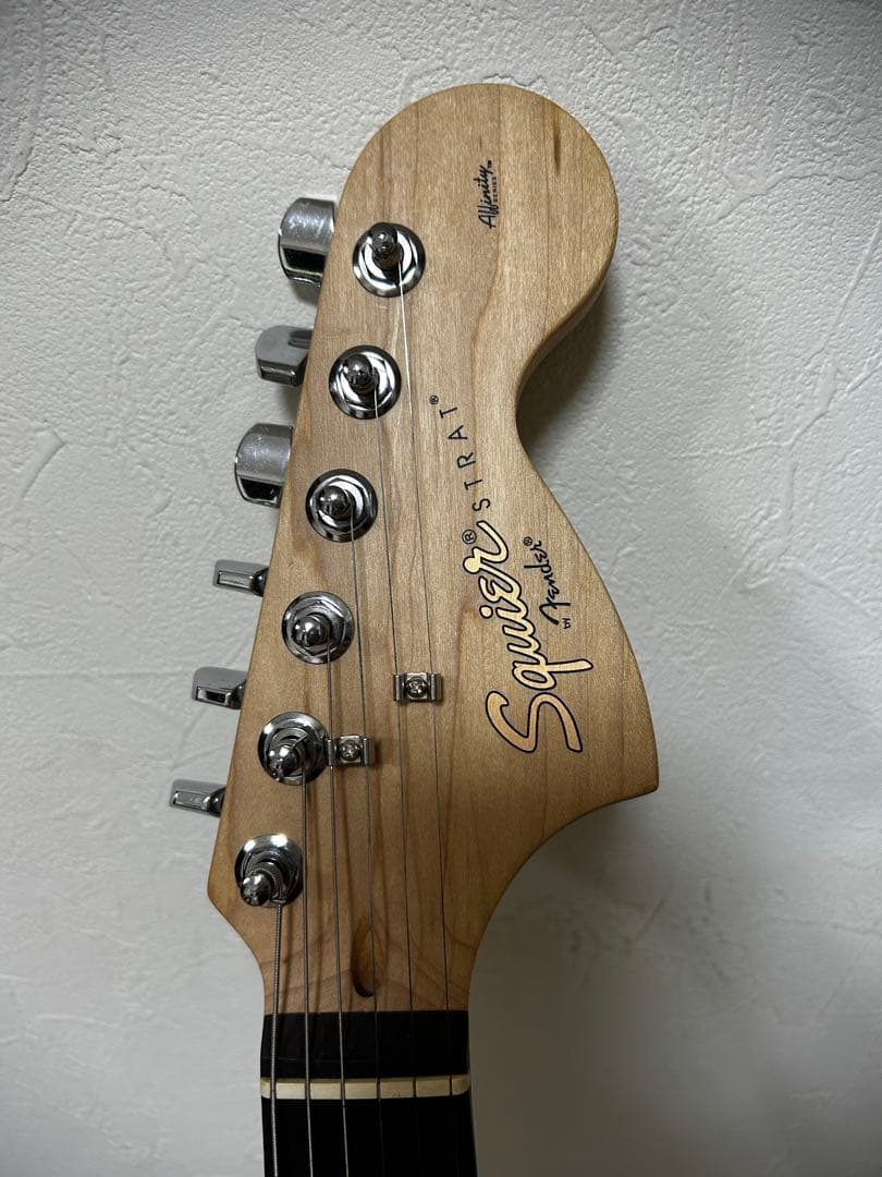 タータン様　　　Squier Fender エレキギター