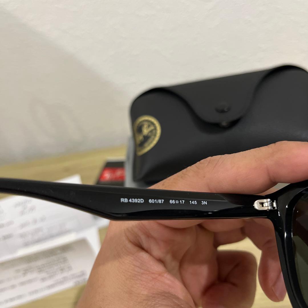 Ray-Ban ブラック サングラス　RB4392D