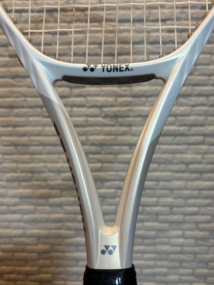 bellYONEX VCORE 98 サンドベージュ　テニスラケット