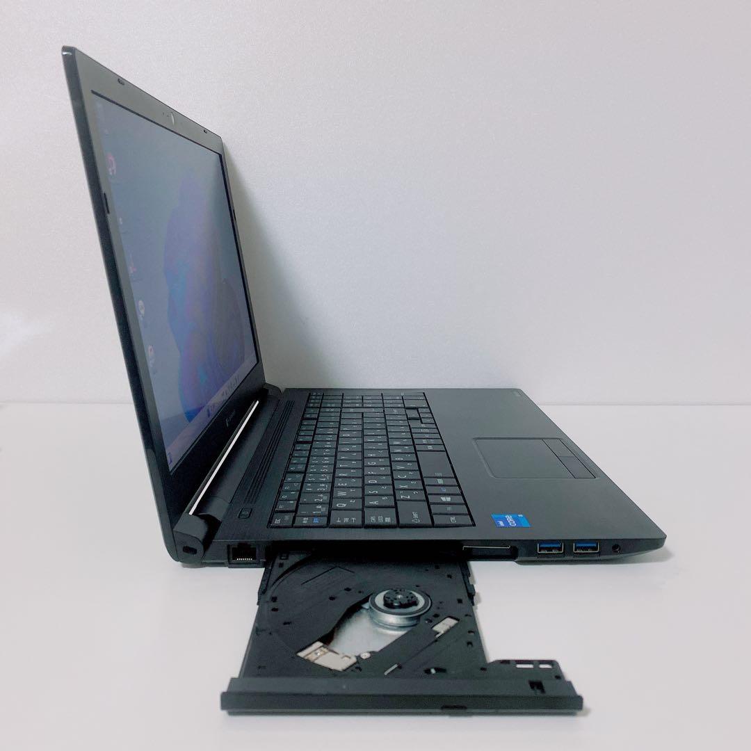 【美品】ダイナブック 爆速SSD256GB 8GB 第11世代パソコンPC