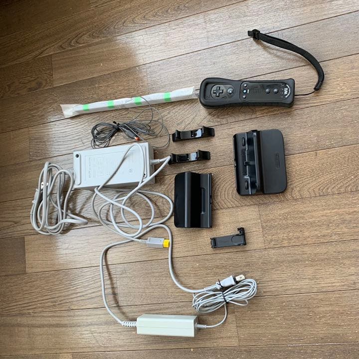 WiiUファミリープレミアムセット KURO＋ソフト6枚付き