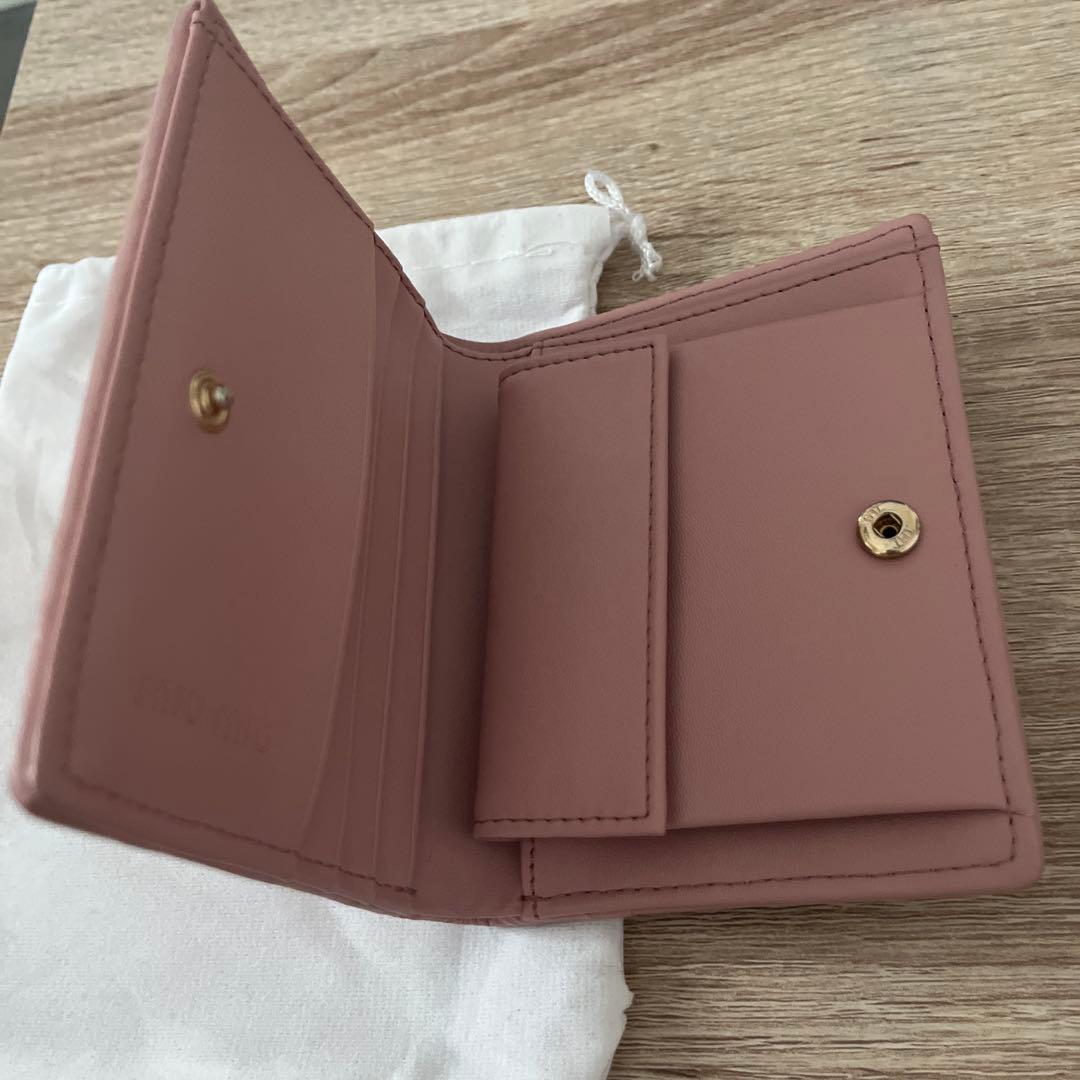 miumiu ピンク キルティング 財布