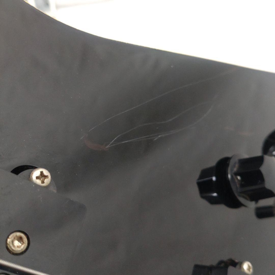 個性派ベーシストにワーロックベース！