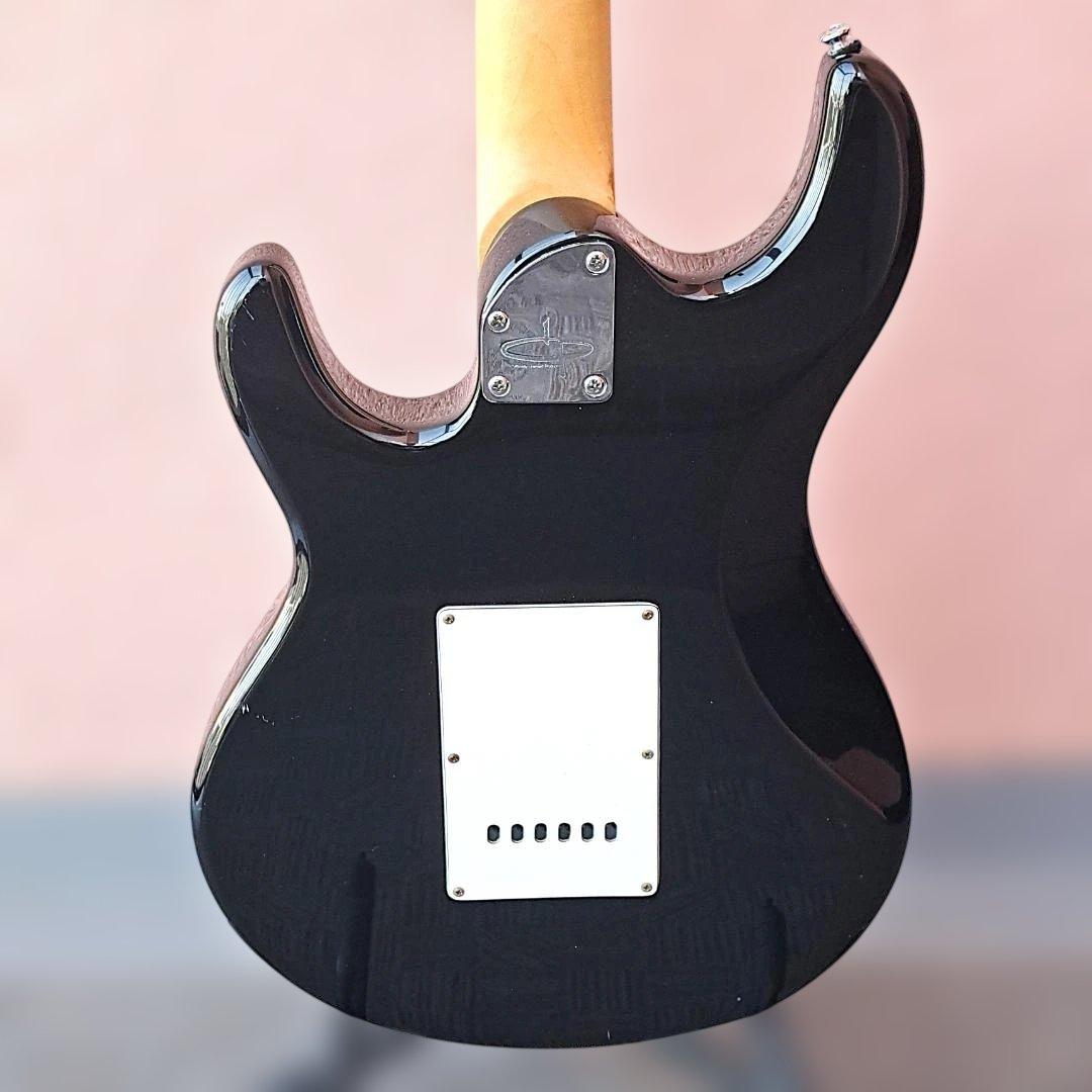 ■OLP MM4 ERNIE BALL Musicman Silhouette