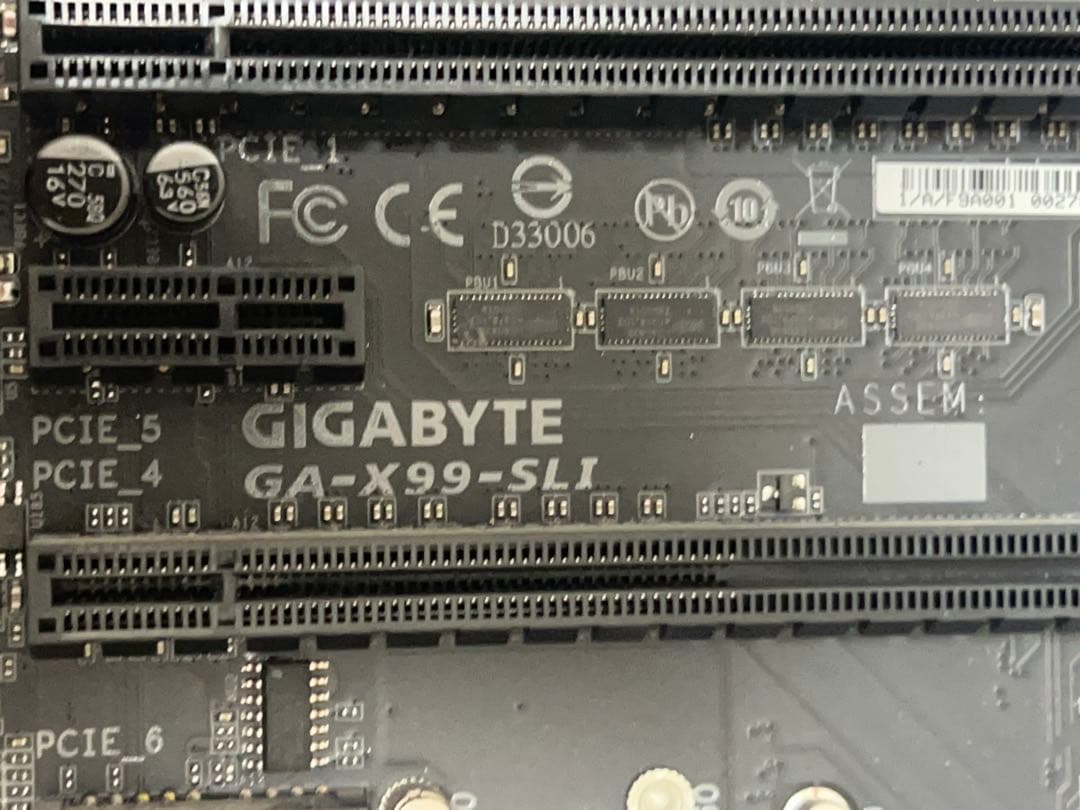 GIGABYTE GA-X99-SLI Core i7 5960X EE 水冷