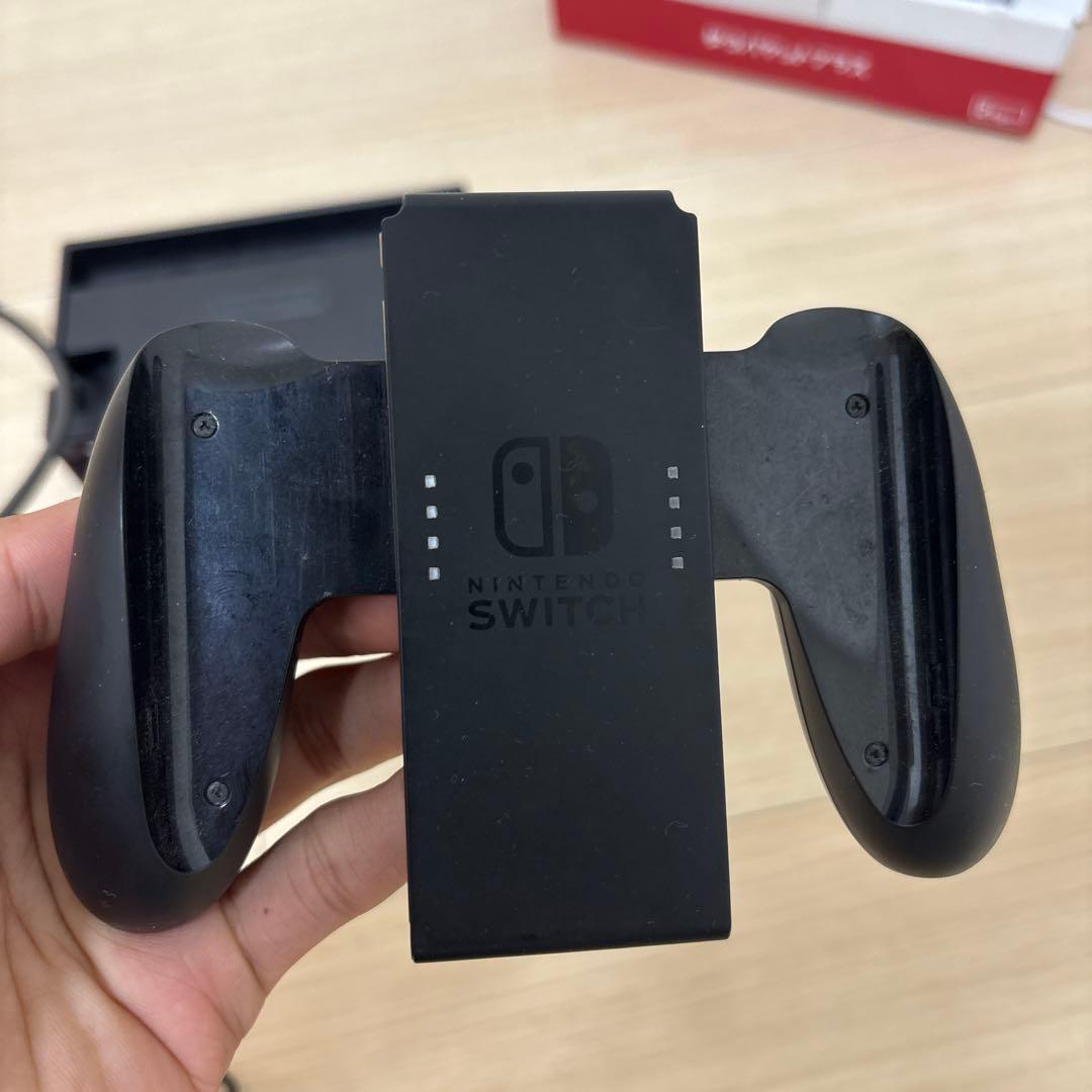 Nintendo Switch 本体 赤ジョイコン付き