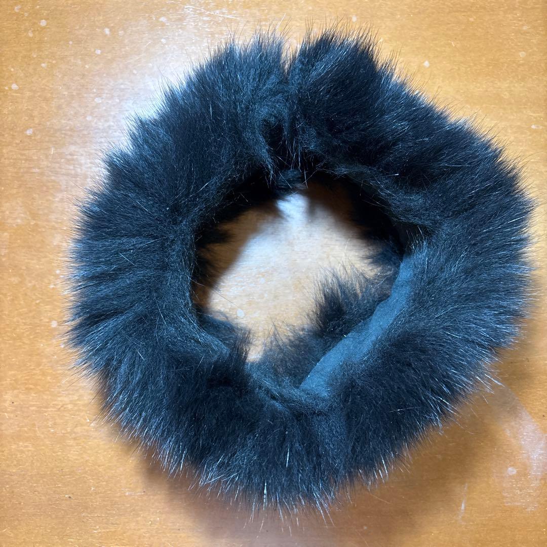 黒ファー マフラー スナップボタン付き