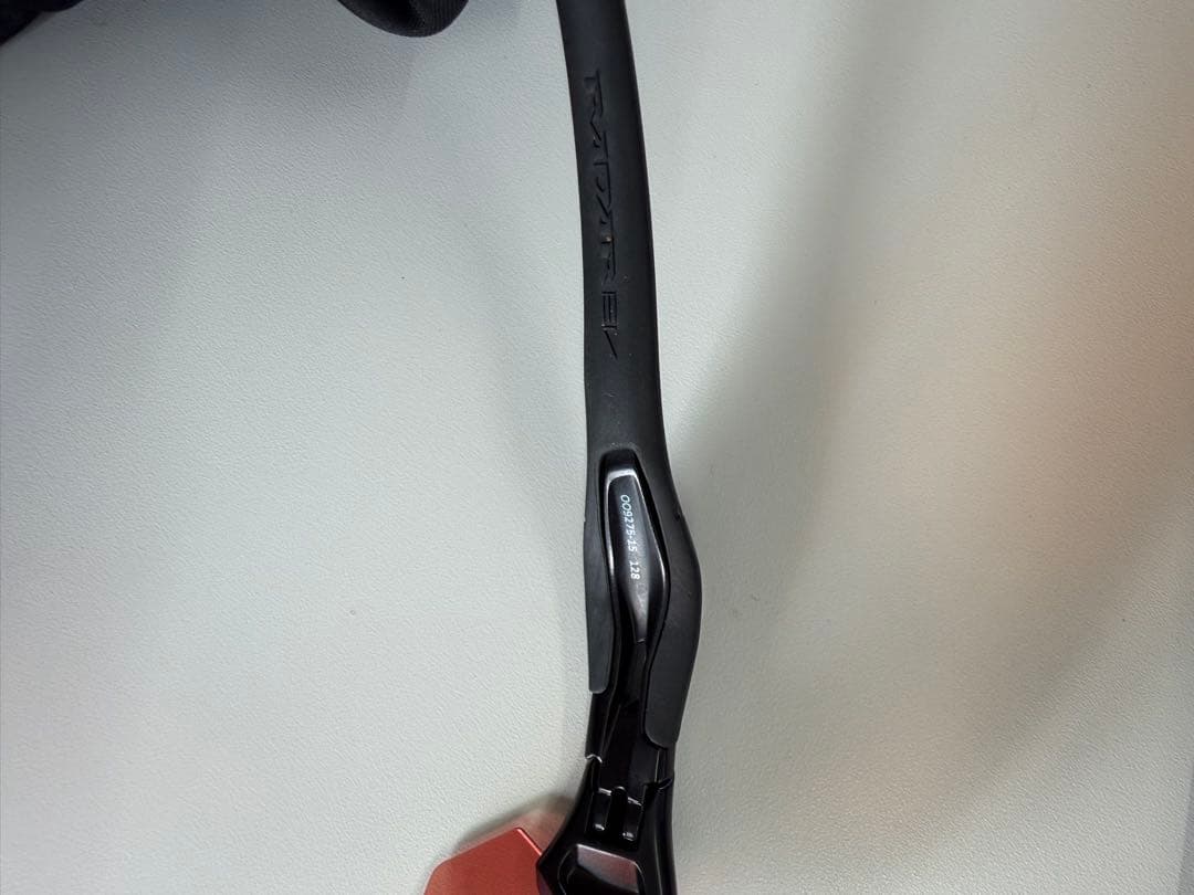Oakley スポーツサングラス