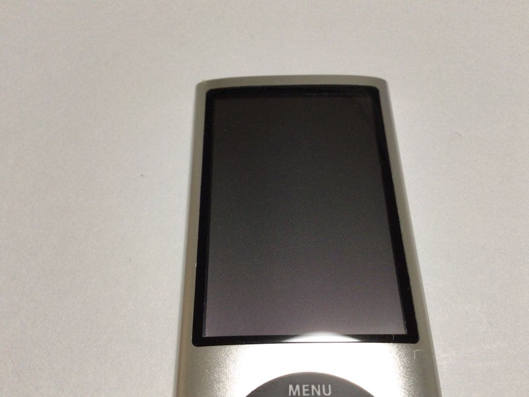 iPod nano5世代8GBシルバーno.30バッテリー交換済作動品