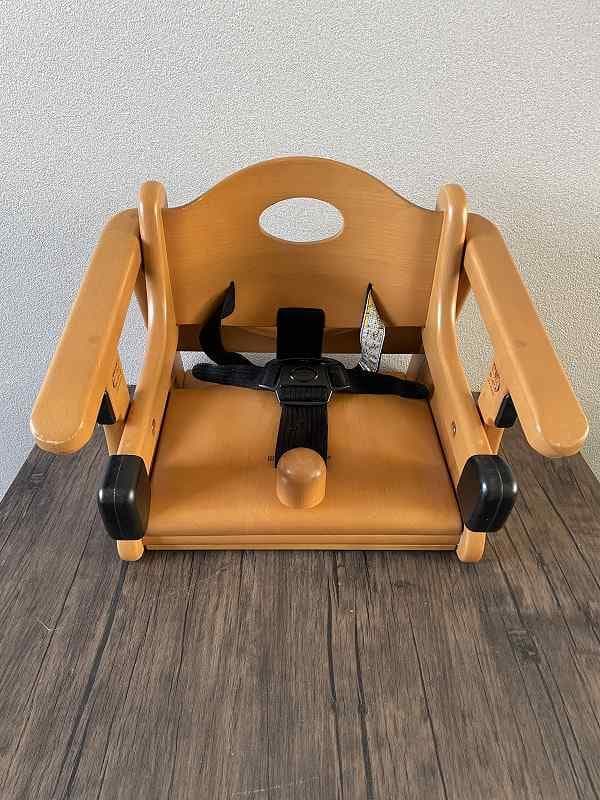 ⑤【美品】コンビ　ブースターシート　BU11　幼児補助イス