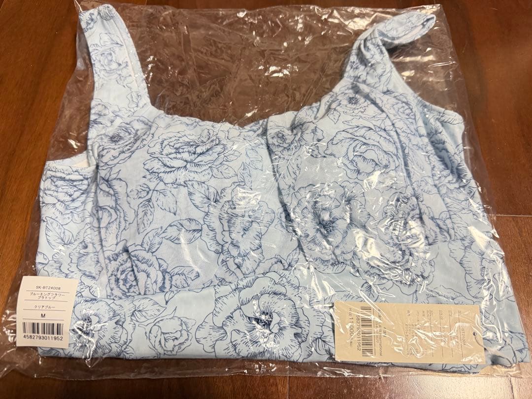新品 SUKALA ブルーミングフラワーブラトップ Mサイズ