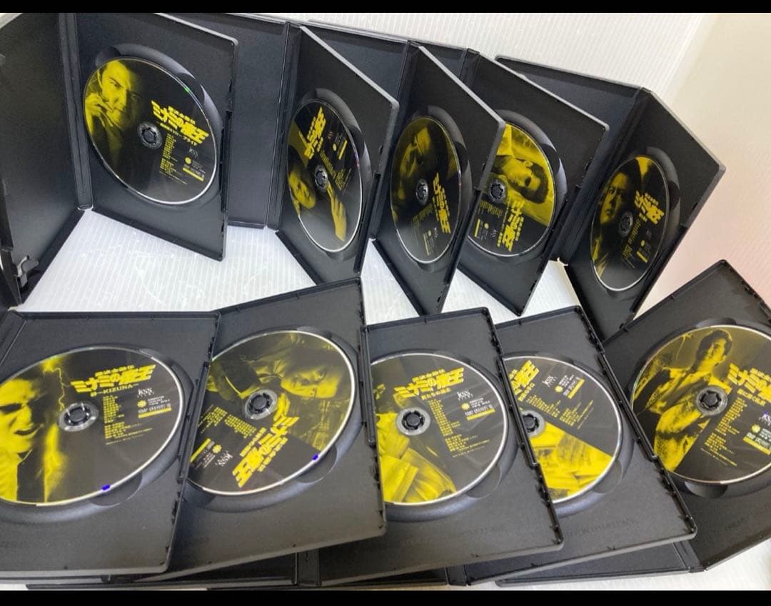 DVDミナミの帝王1-60+α計65枚セット レンタル落ち