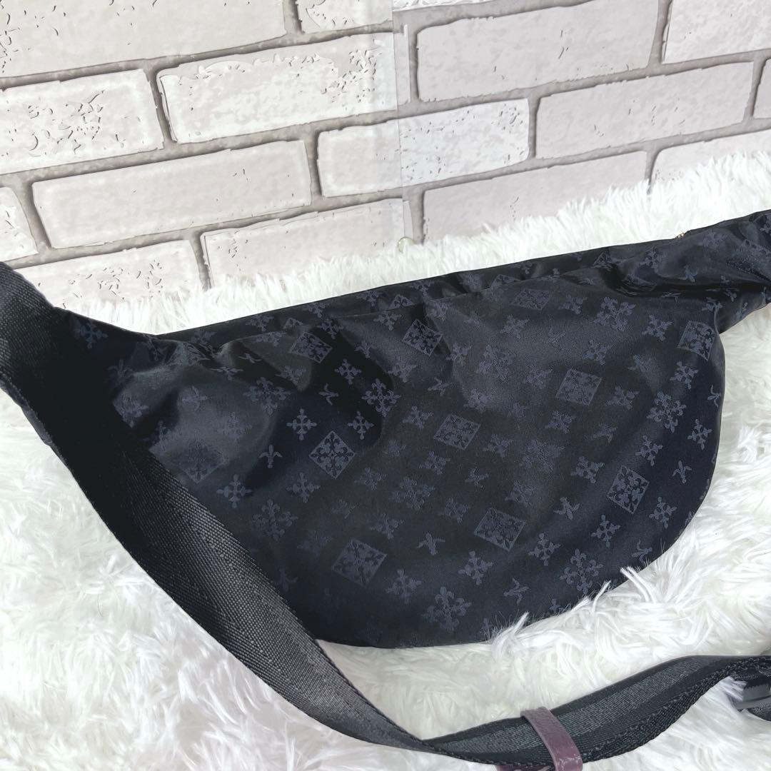 未使用★ラシット　ウエストバッグ ボディバッグ ゴールドロゴ ネイビー　美品