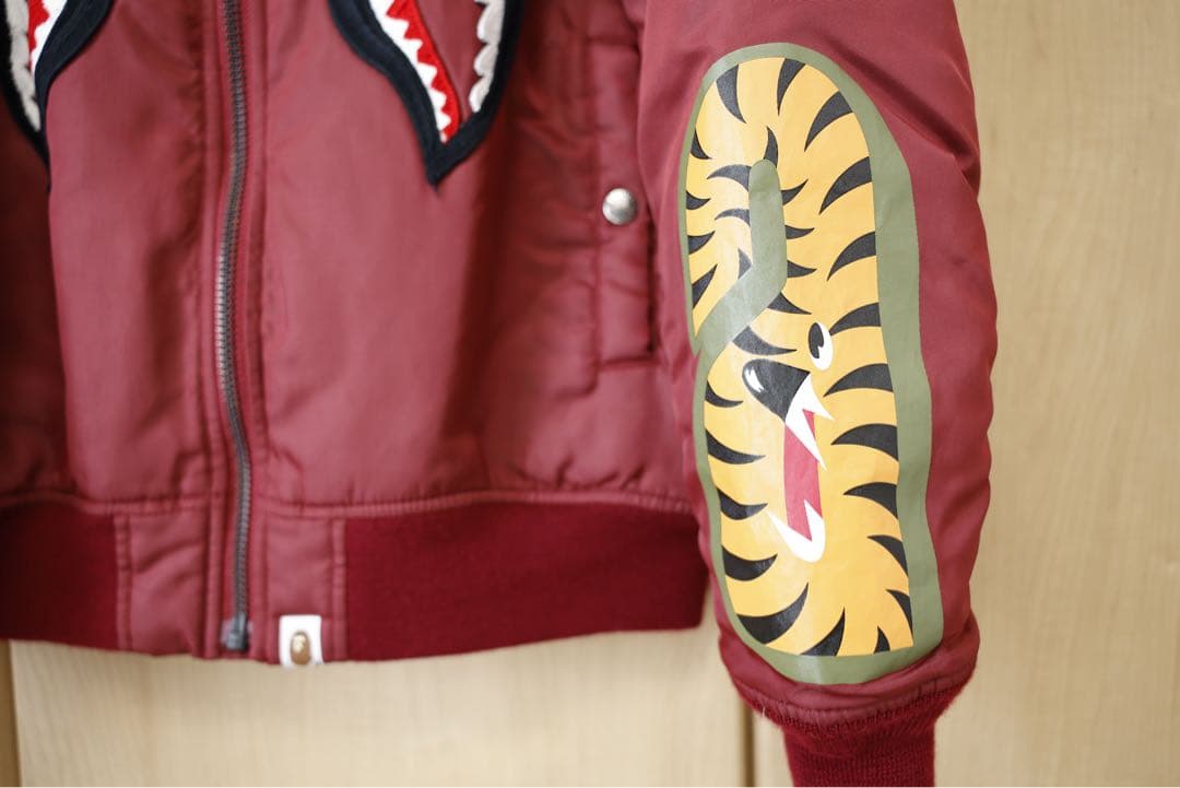 A BATHING APE エイプ SHARK MA-1 ボンバージャケット
