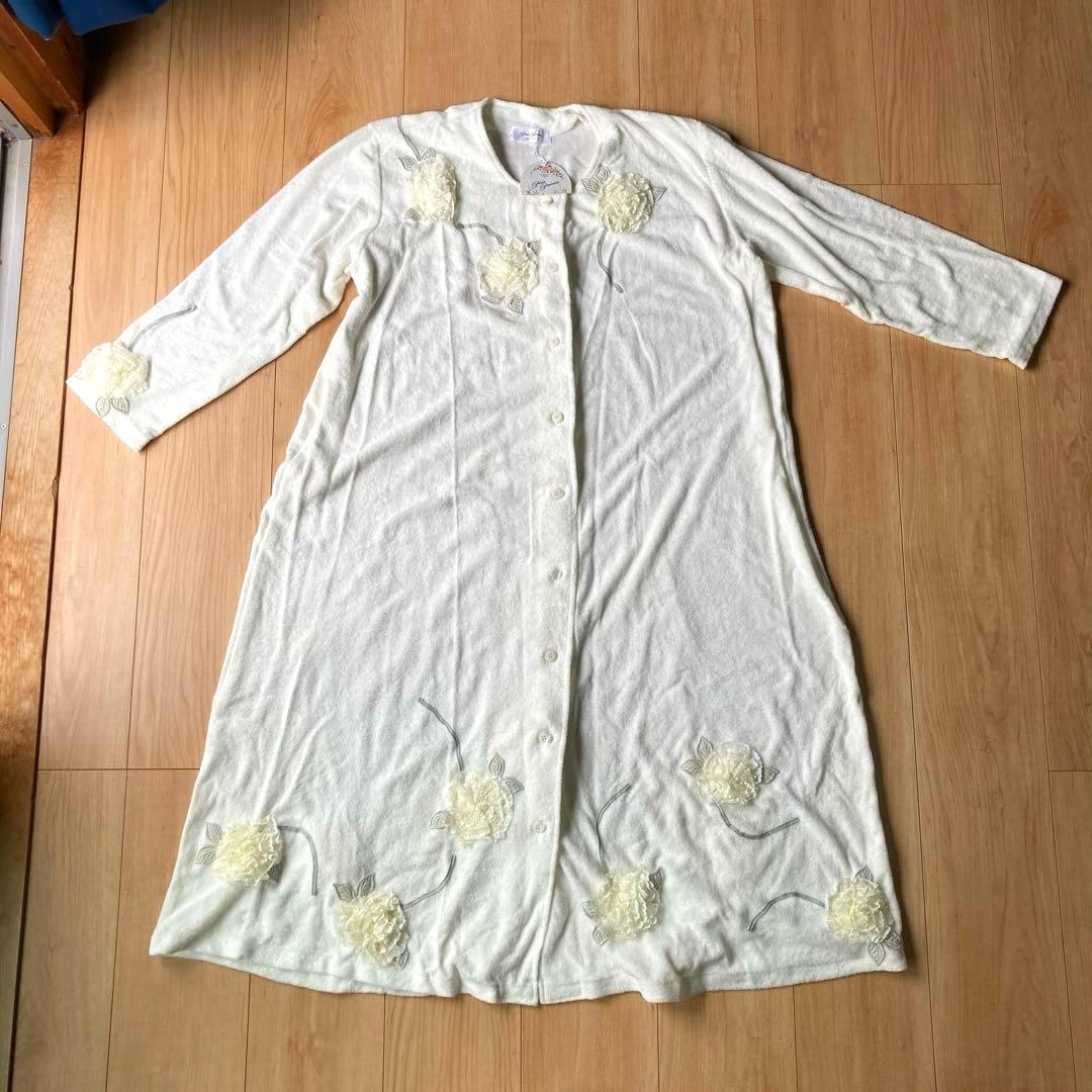 【未使用】立体花モチーフワンピース＆ベスト セット ナチュラル系品梱包方法選択可