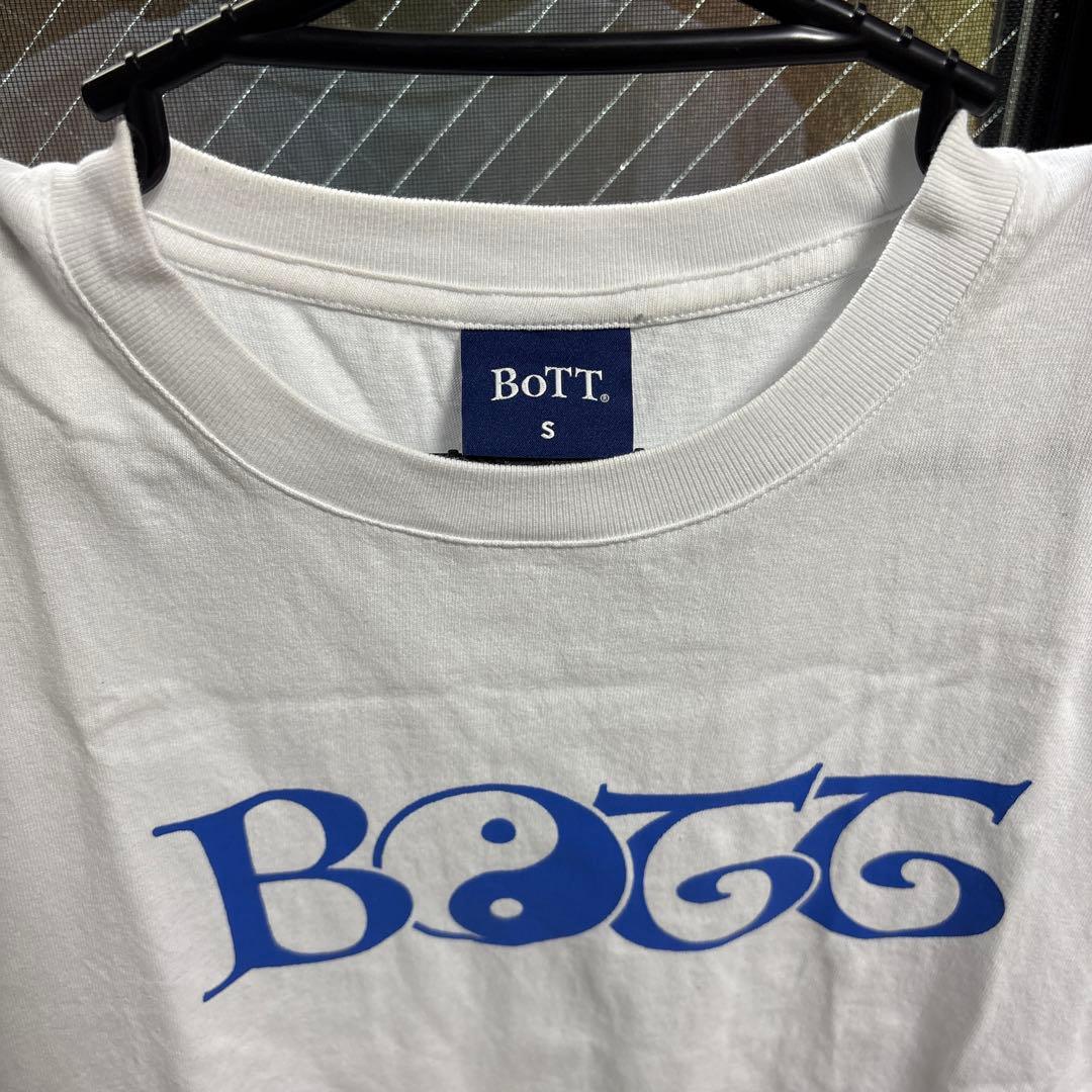 値下げ中BOTT Tシャツ ユニセックス