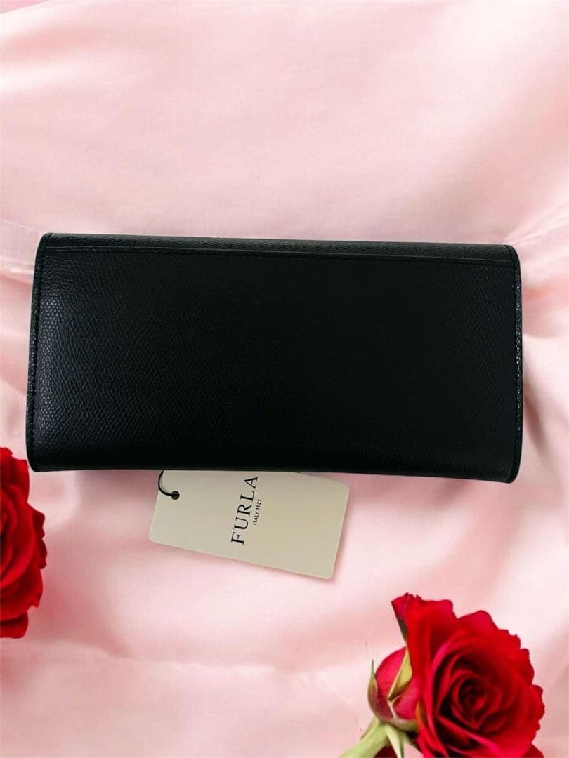 FURLA 二つ折り財布 黒 レザー