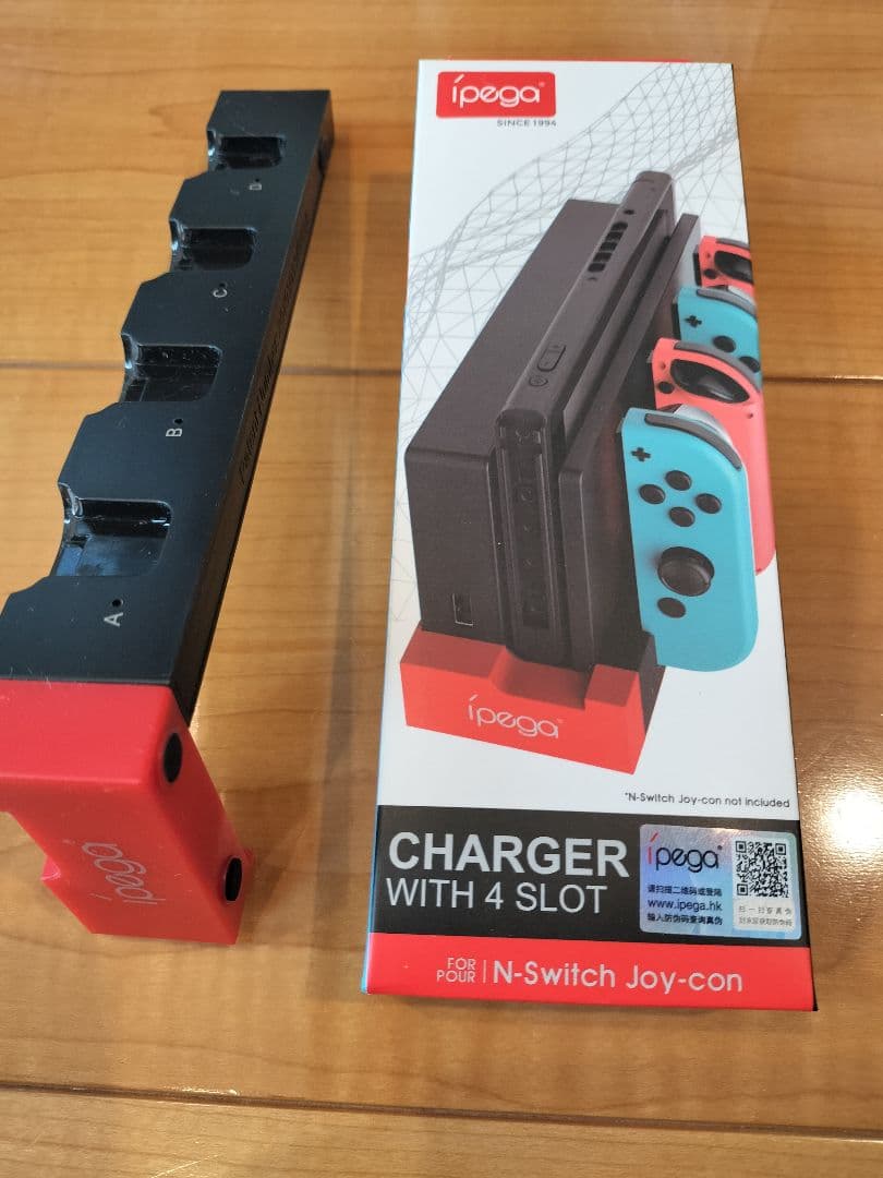 Switch本体 ジョイコン4色 ジョイパッド 充電ドック ガラスコート付き