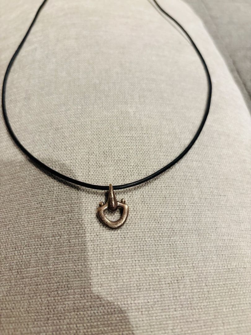 【値引き無し　即購入可】h'eres NECKLACE