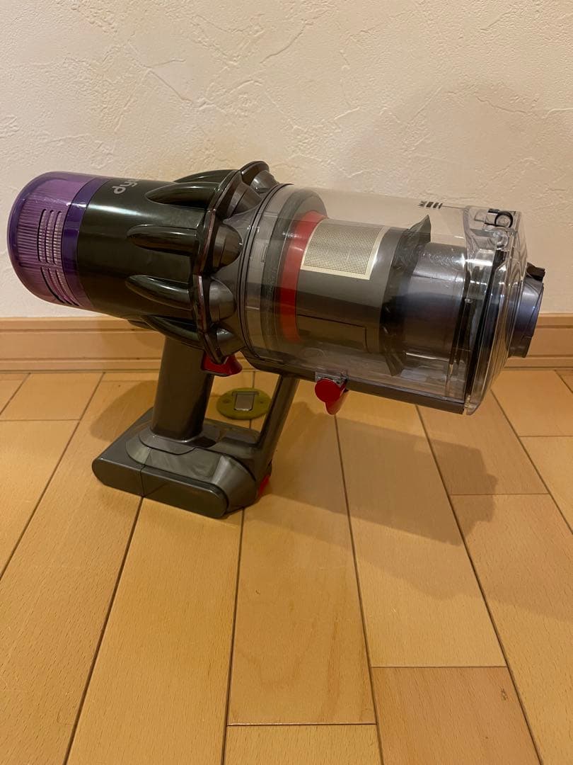 ダイソン Dyson SV18 V12 中古 美品、動作確認清掃済み！