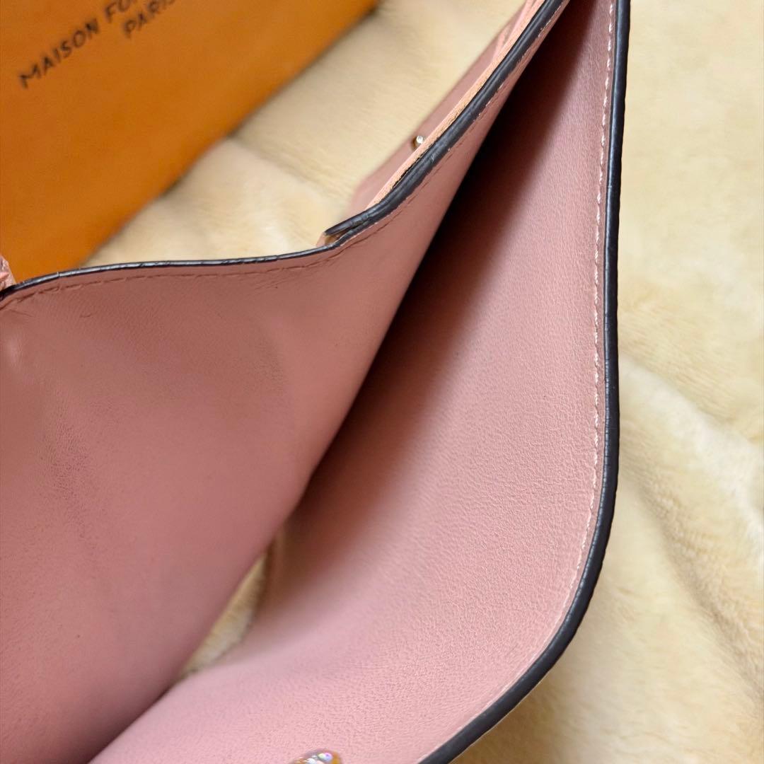 LOUIS VUITTON ピンク 二つ折り財布