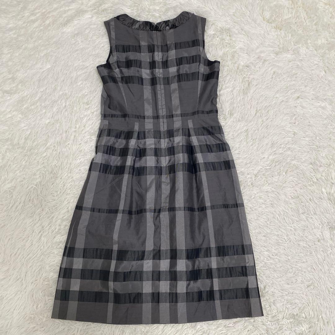 BURBERRY メガノバチェック柄 ノースリーブ ワンピース シルク混 グレー