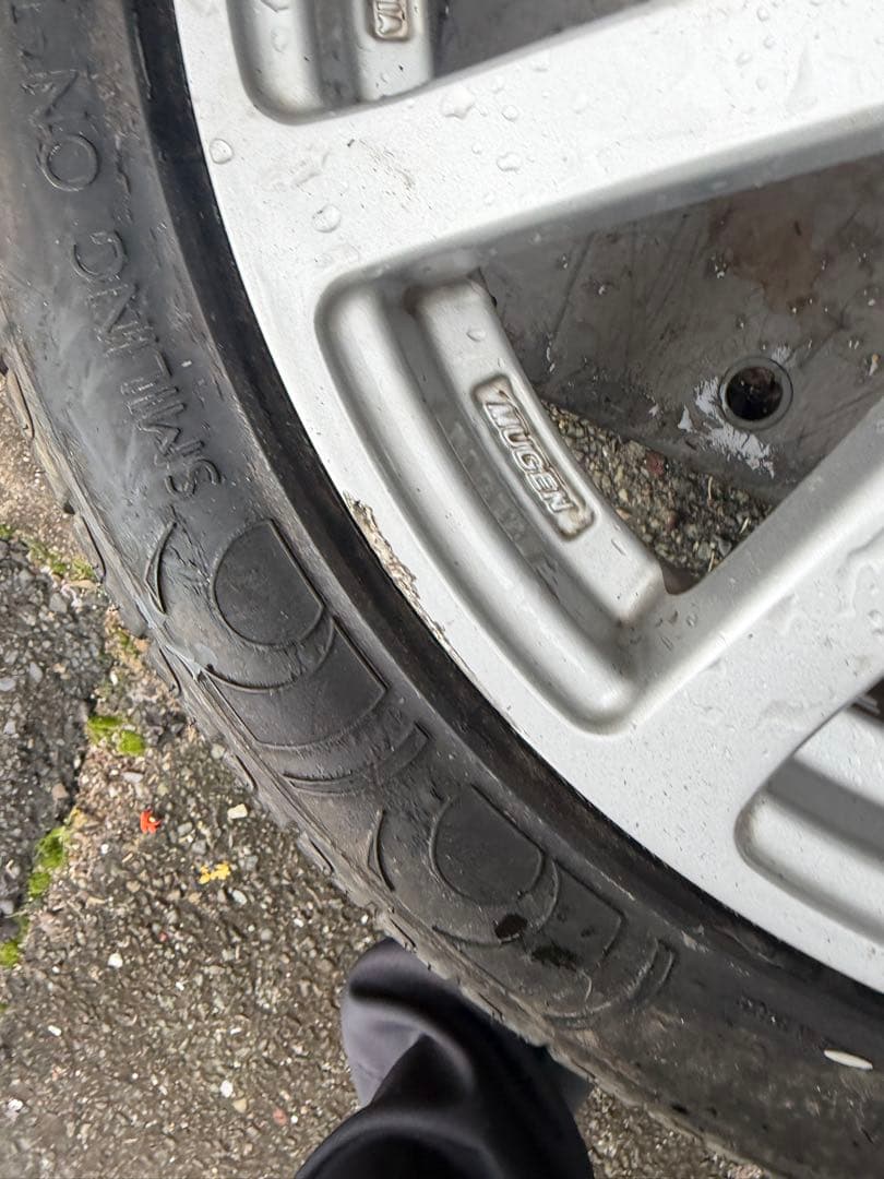 無限ホイール4本セット　215/45ZR17 91W