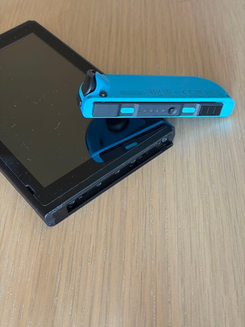 s*a様 Nintendo Switch 本体 青/赤