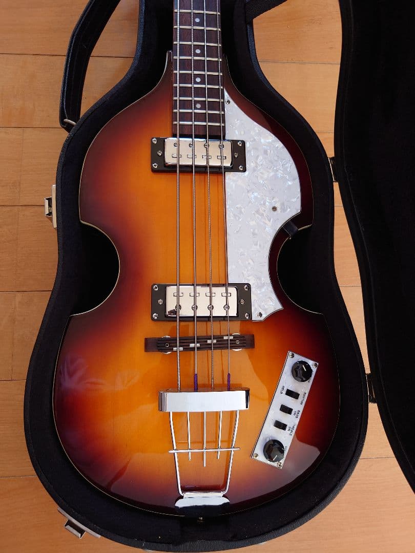 Hofner Violin Bass サンバースト　ハードケース付き