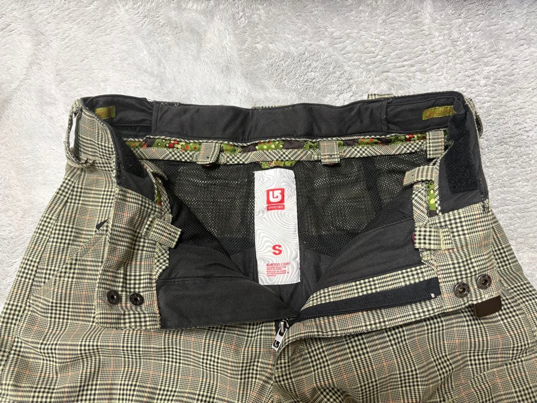 美品☆BURTONバートン　スノーボードパンツ　メンズS