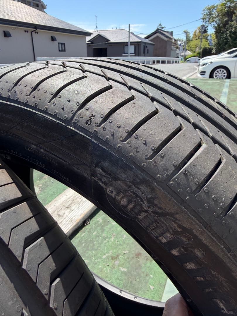 サマータイヤ　245/45R19 2本　コンチネンタル