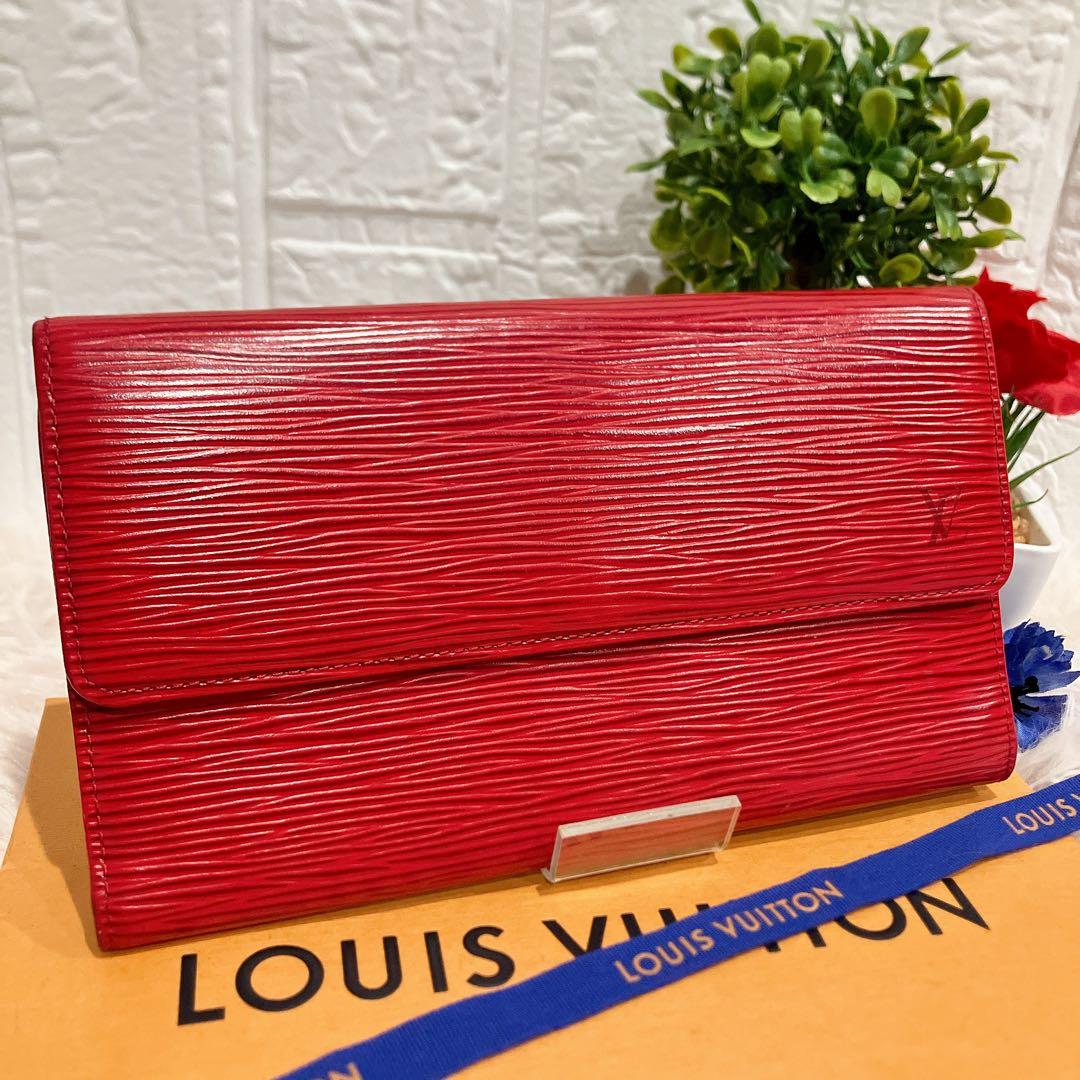 美品 ルイヴィトン 長財布 インターナショナル エピ 三つ折り財布 赤 レッド